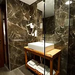 Rose Garden Hotel Gjirokastër