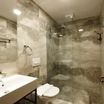 Rose Garden Hotel Gjirokastër