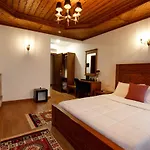 Hotel Rose Garden
