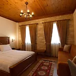 Rose Garden Hotel