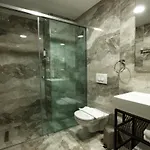 Rose Garden Hotel Gjirokastër