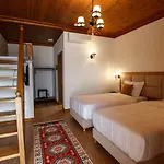 Rose Garden Hotel