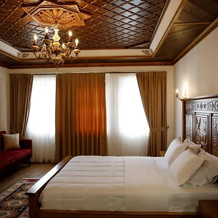 Rose Garden Hotel *