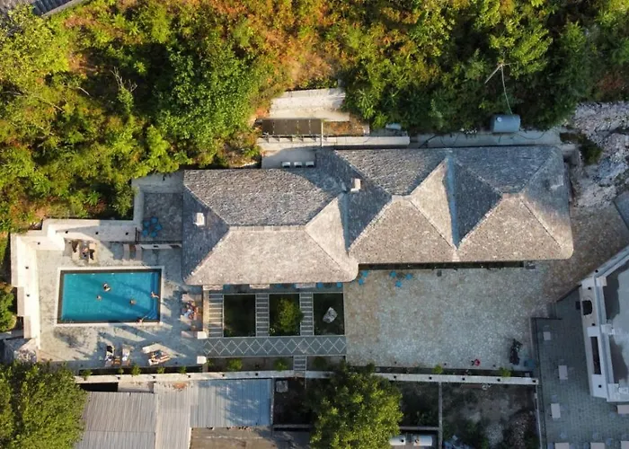 Rose Garden * Gjirokaster