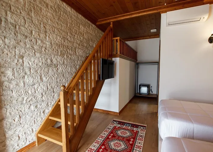 Hotel Rose Garden Gjirokaster