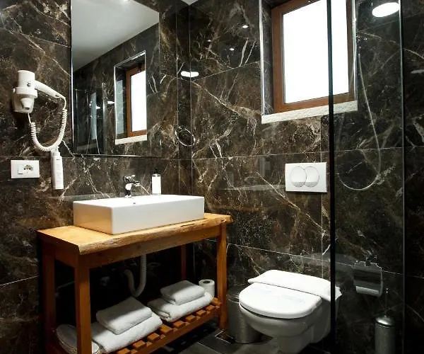 Rose Garden Gjirokaster