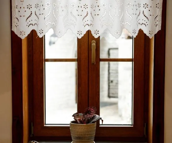 Rose Garden Hotel